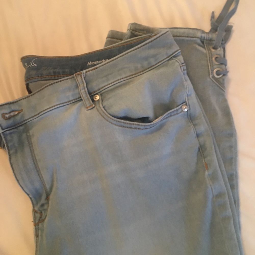 Light colored denim ankle jeans plus